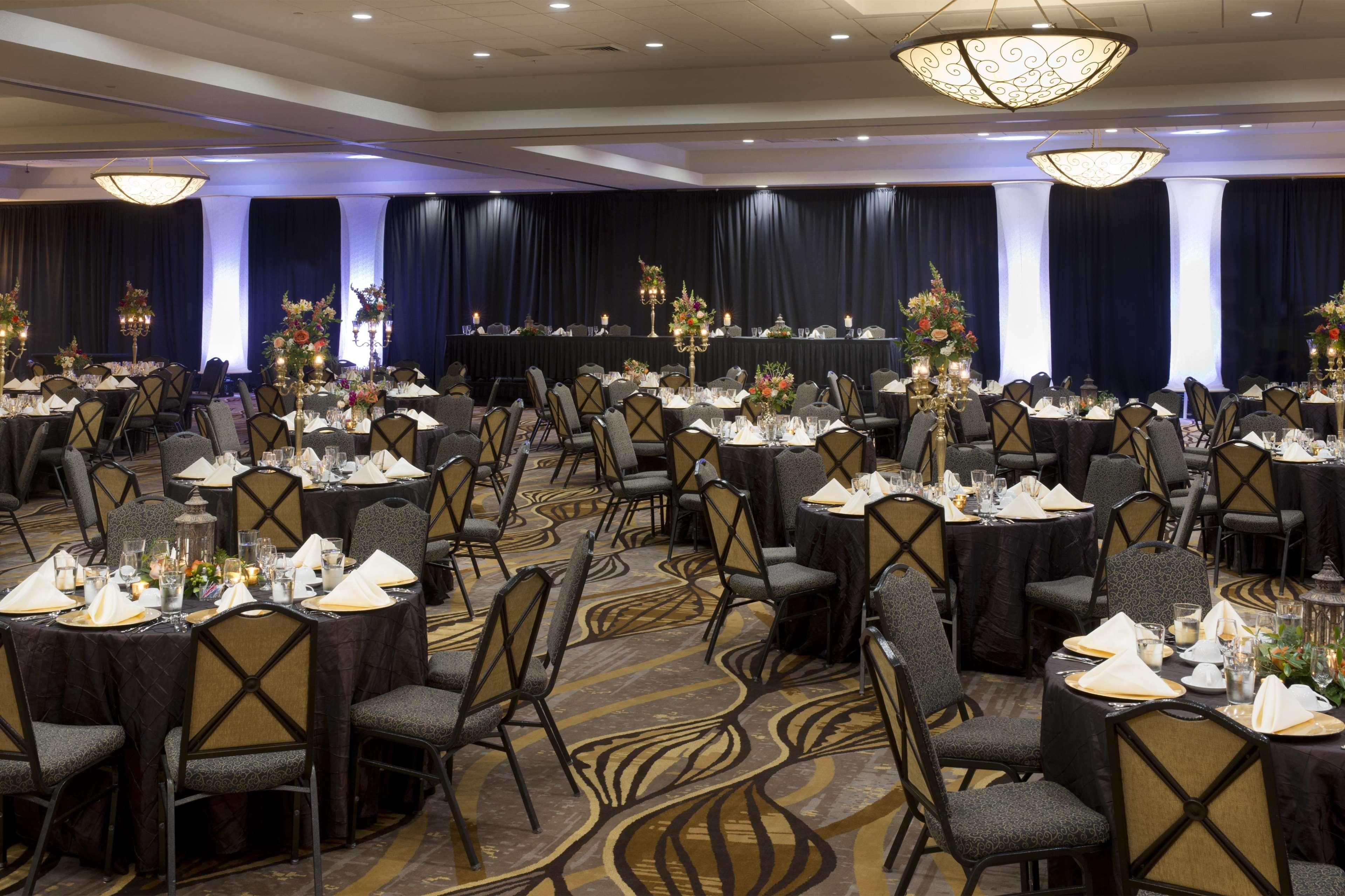 Doubletree By Hilton Lafayette Hotel Buitenkant foto