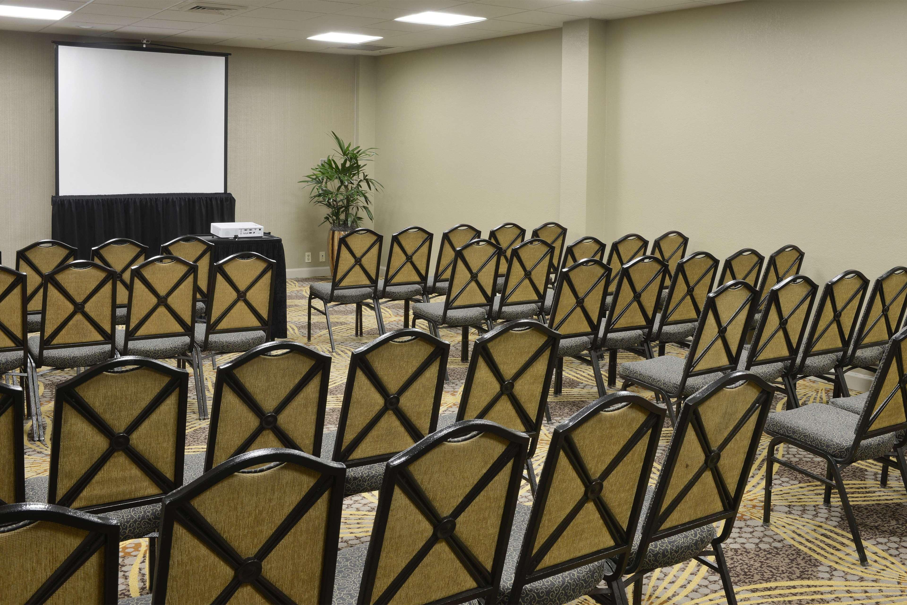 Doubletree By Hilton Lafayette Hotel Buitenkant foto