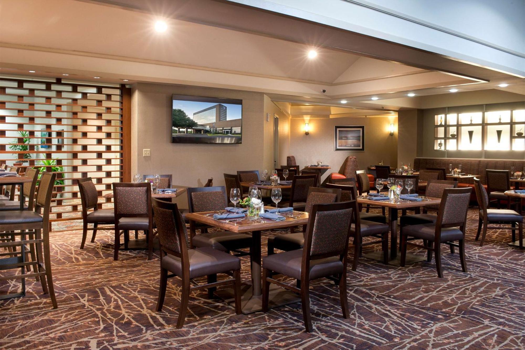 Doubletree By Hilton Lafayette Hotel Buitenkant foto