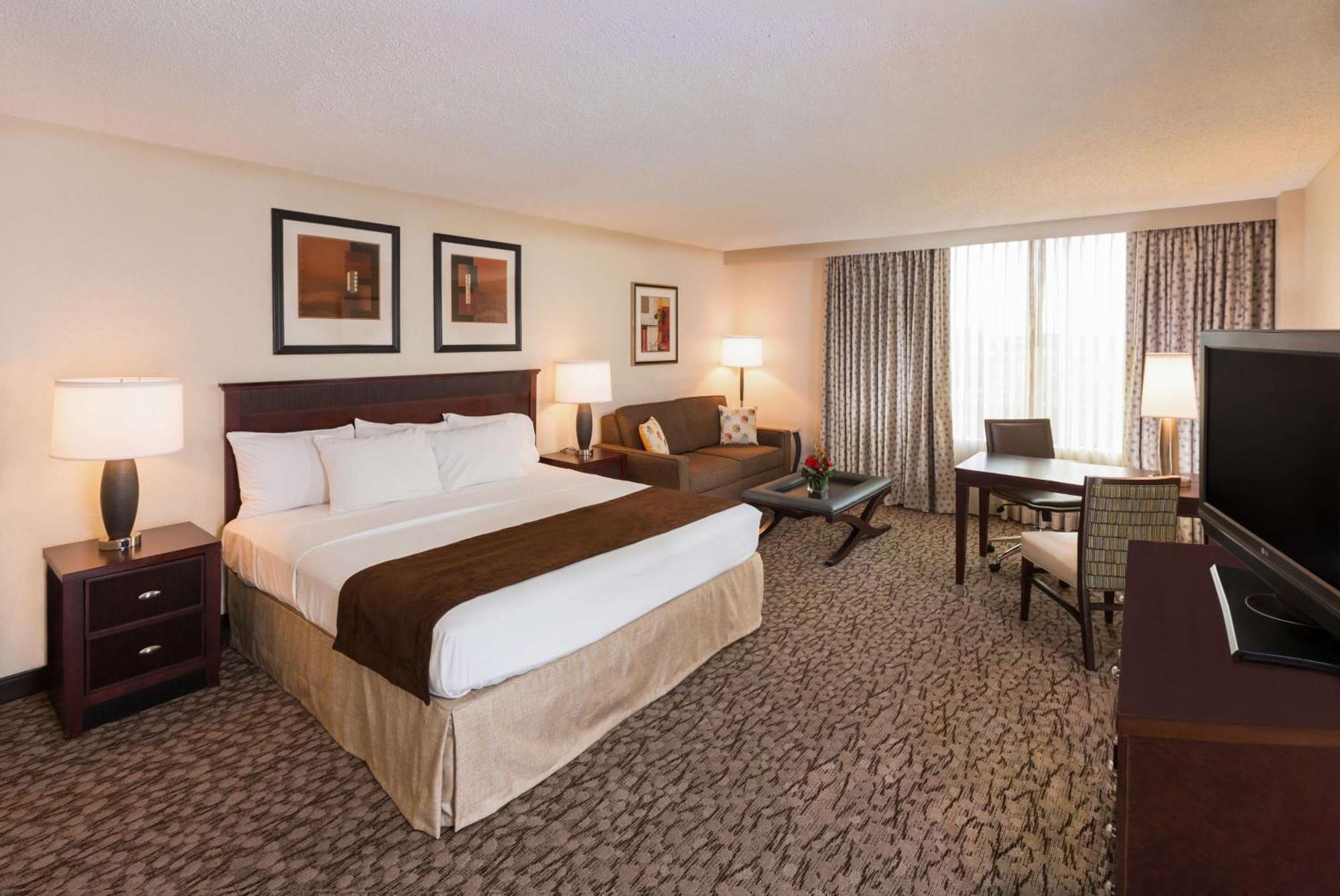 Doubletree By Hilton Lafayette Hotel Buitenkant foto